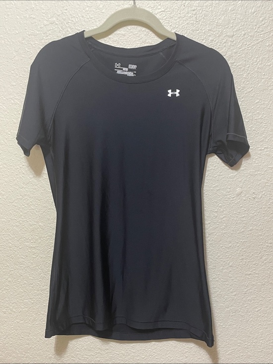 Under Armour Other - Under Armour Fitted Heatgear Men's Black Tee Shirt. Good Condition. Size S.